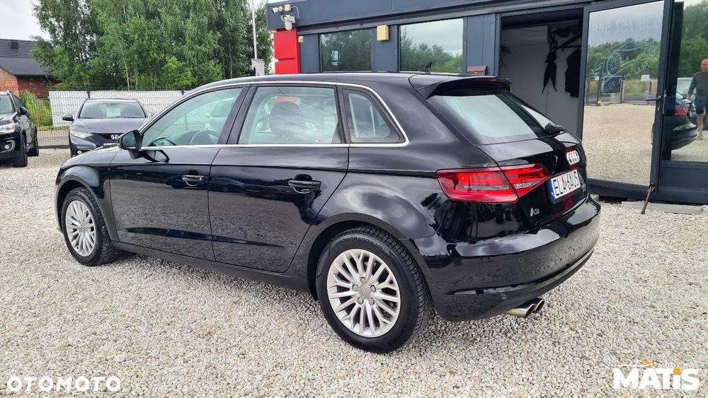 Audi A3 Sportback - 15
