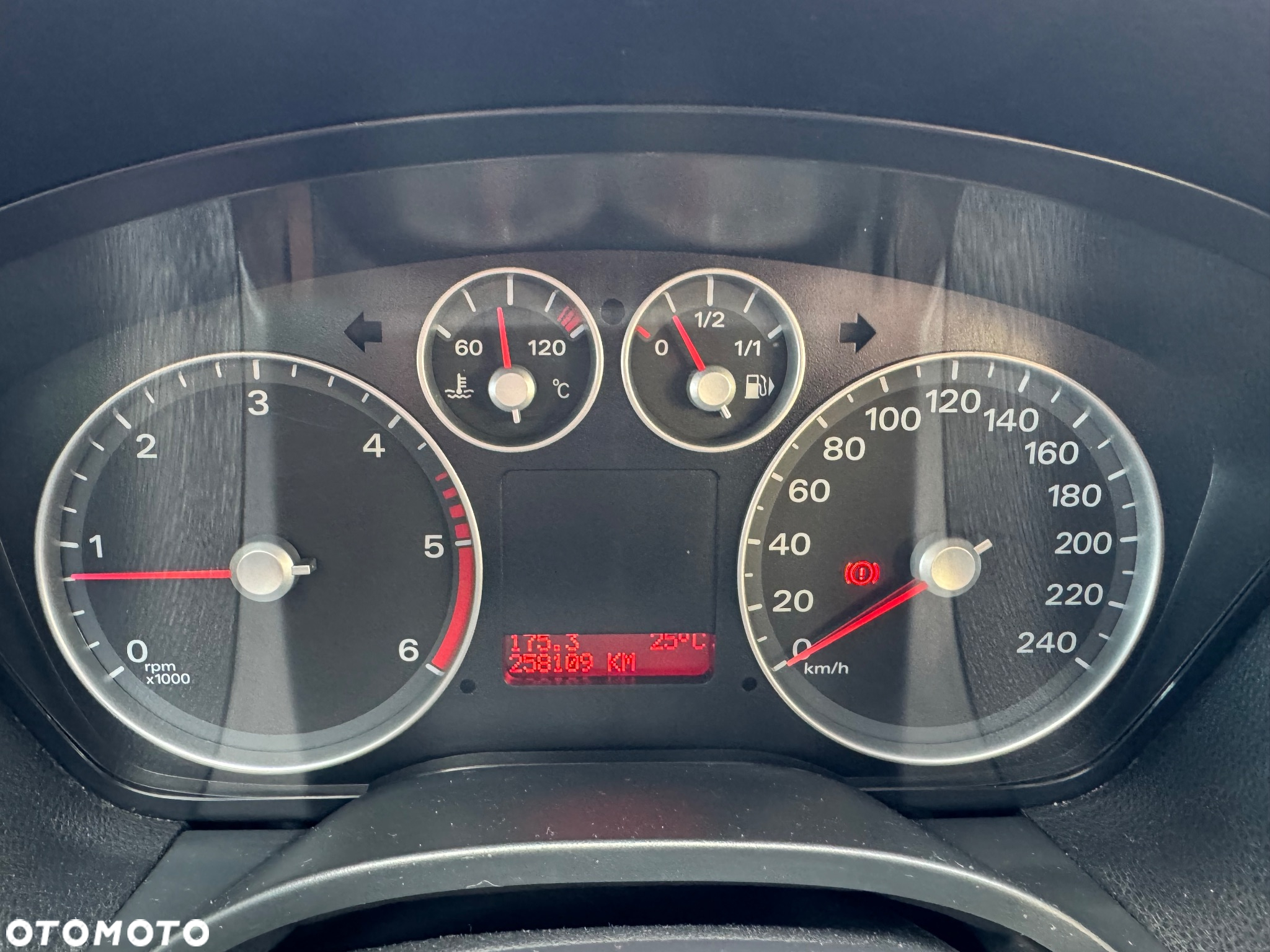 Ford Focus C-Max - 16