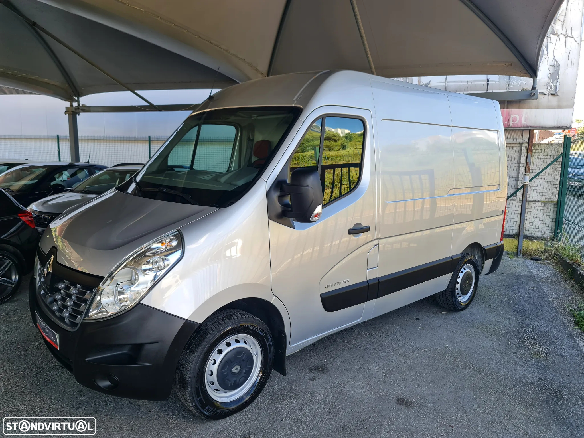 Renault Master 2.3 Dci 145CV L1H2 * STILL*  IVA DEDUTÍVEL - 2