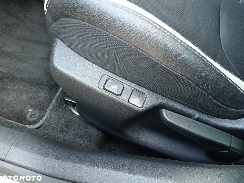 Citroën DS4 1.6 e-HDi SoChic MCP - 15