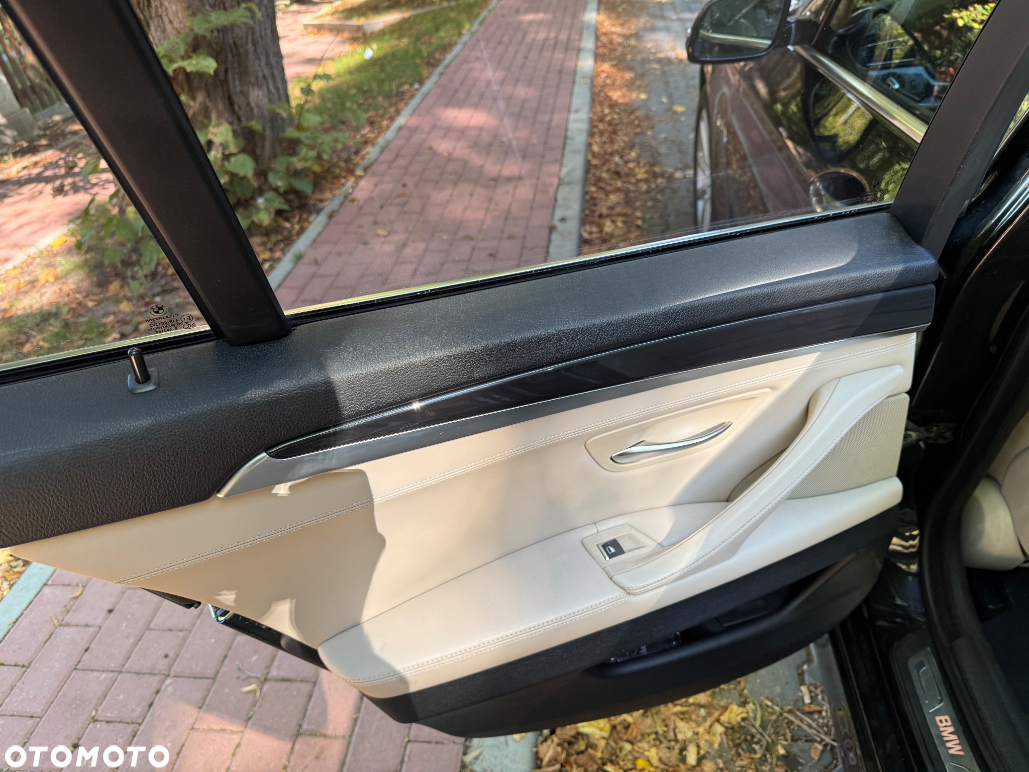 BMW Seria 5 525d Touring Luxury Line - 22