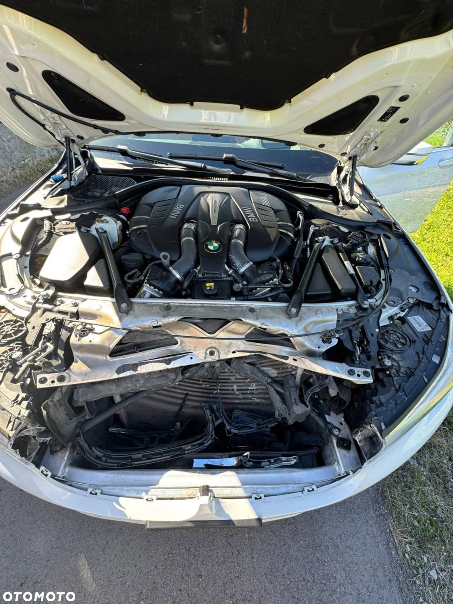 BMW Seria 7 750i - 15