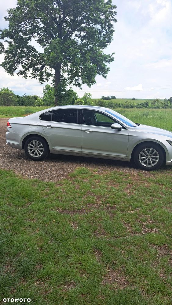 Volkswagen Passat 2.0 TDI BMT Highline - 6