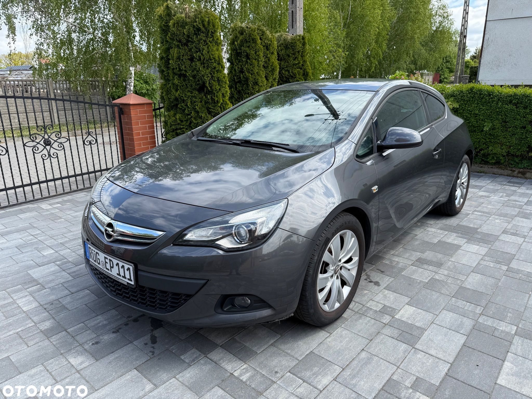 Opel Astra GTC 1.4 Turbo - 1