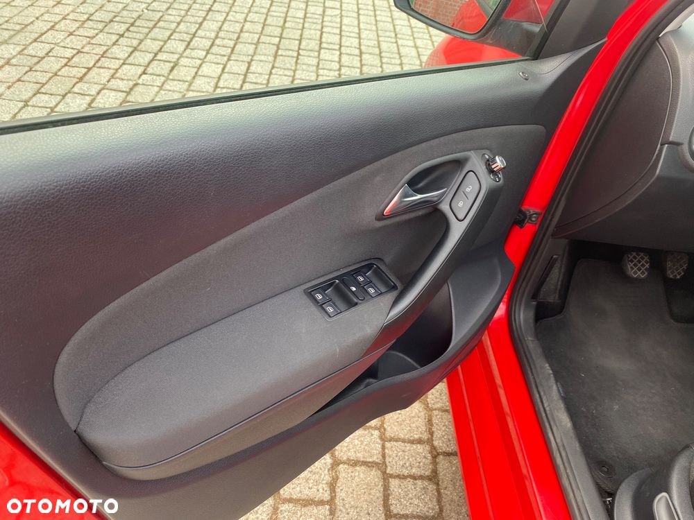 Volkswagen Polo - 16