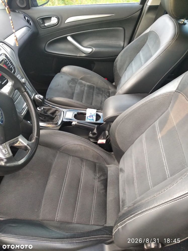 Ford Mondeo 2.5 Titanium - 8