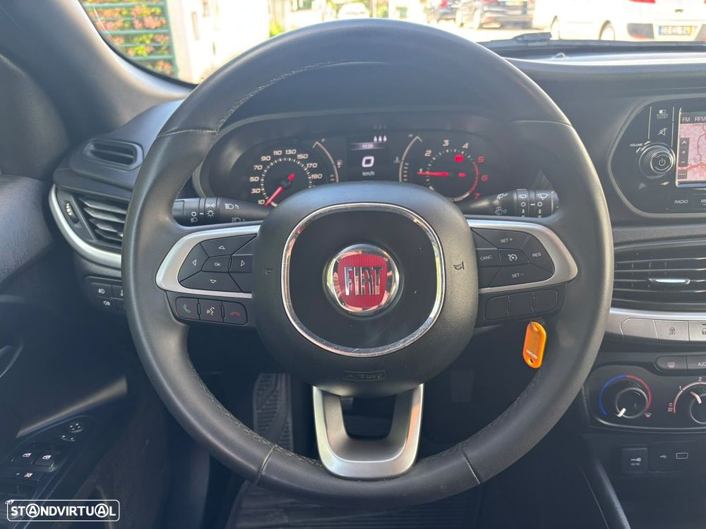 Fiat Tipo Station Wagon 1.3 M-Jet Street - 21