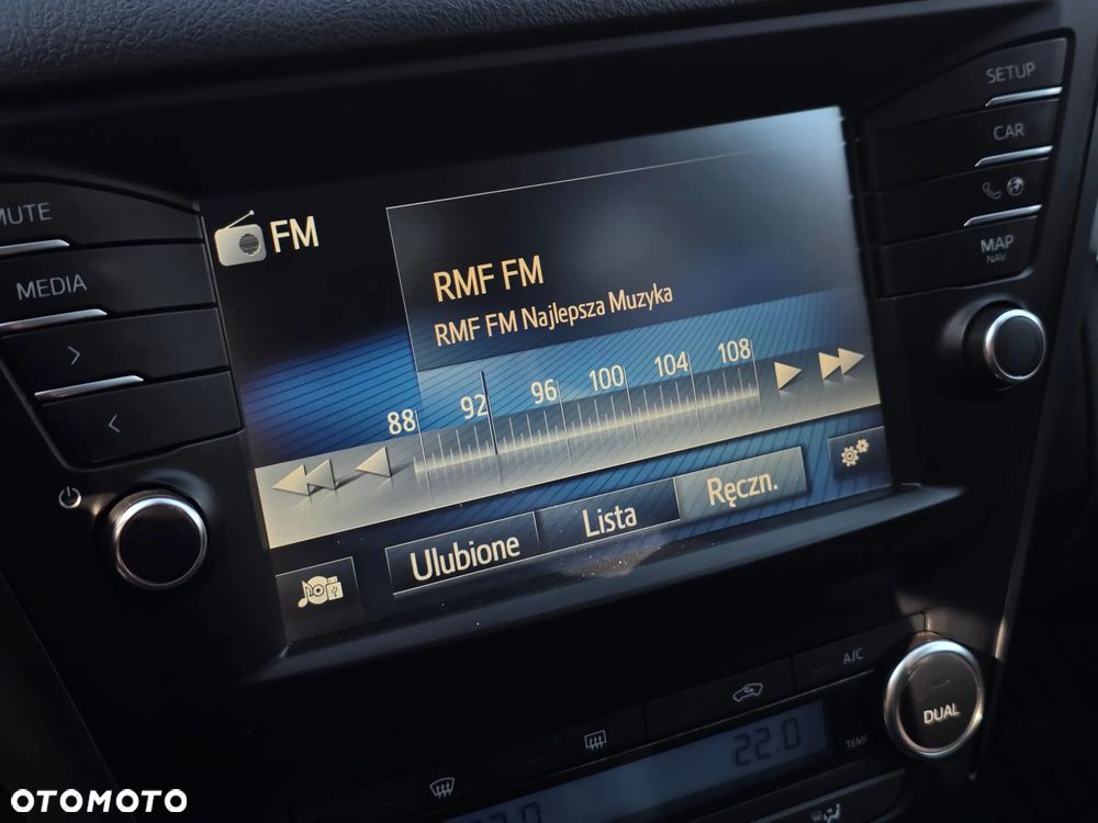 Toyota Avensis 2.0 D-4D Premium - 21