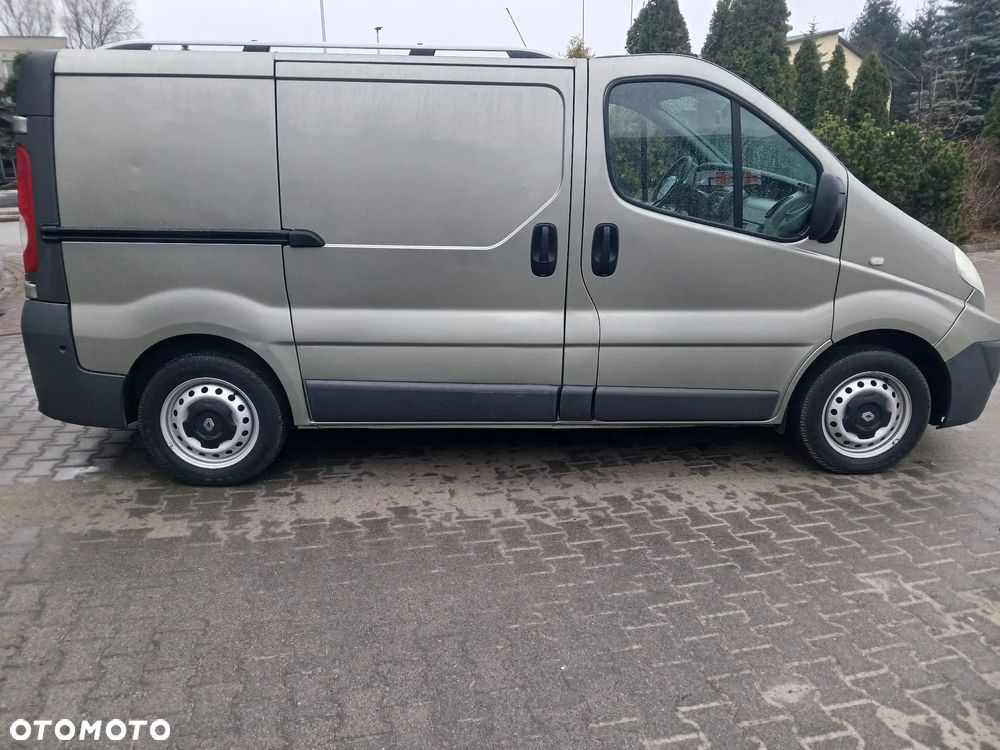 Renault TRAFIC - 4