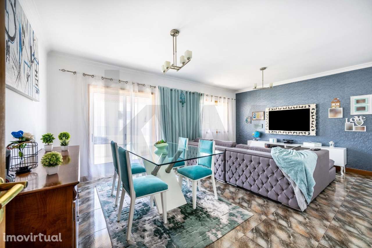 Moradia T3 + Andar Moradia T3 + T1+1 independente em Canelas - Grande imagem: 3/47