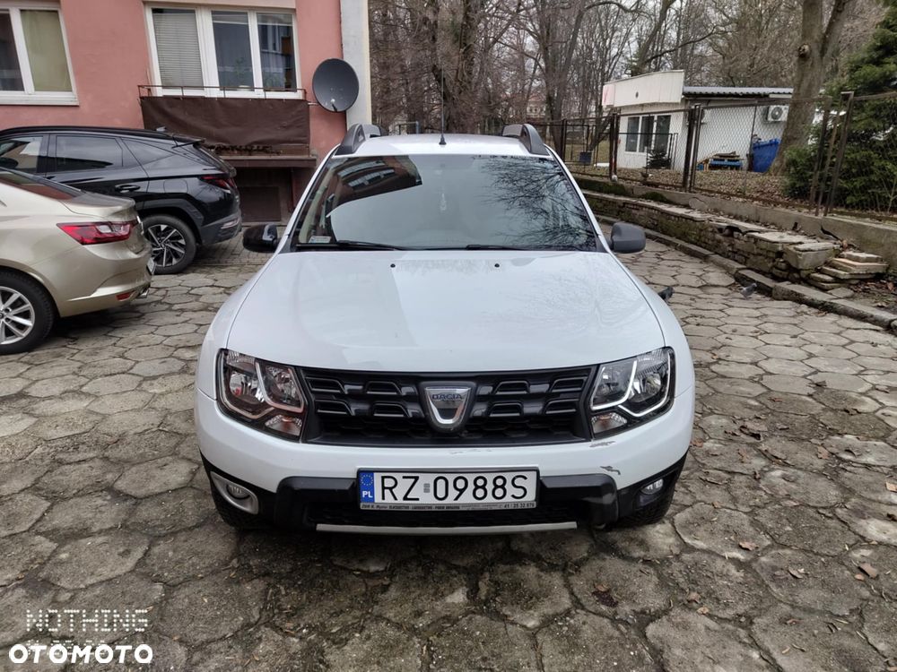 Dacia Duster 1.6 SCe Blackshadow S&S - 9