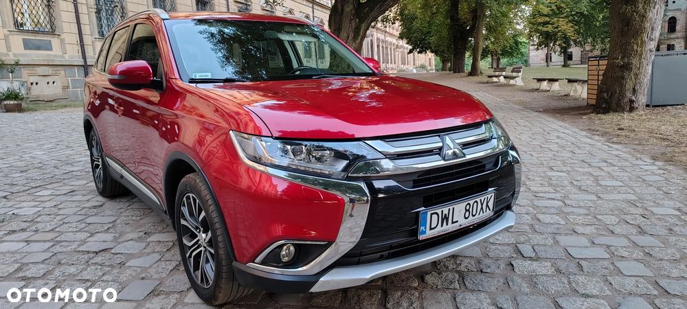 Mitsubishi Outlander 2.2 DID Intense +