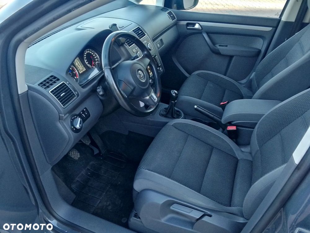 Volkswagen Touran 1.6 TDI DPF STYLE - 20