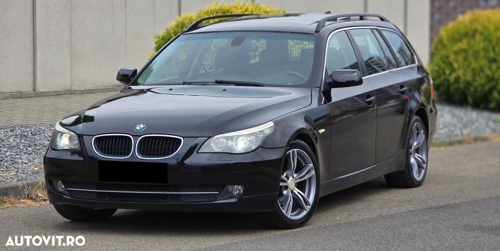 BMW Seria 5 520i Touring - 1