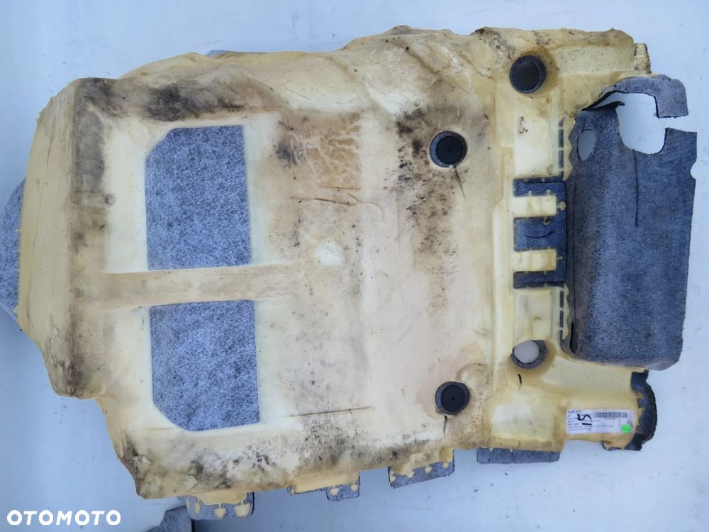 VOLVO XC60 II WYKŁADZINA DYWAN WNĘTRZA Kolor Antracyt 32216546  31672642 2017- - 12