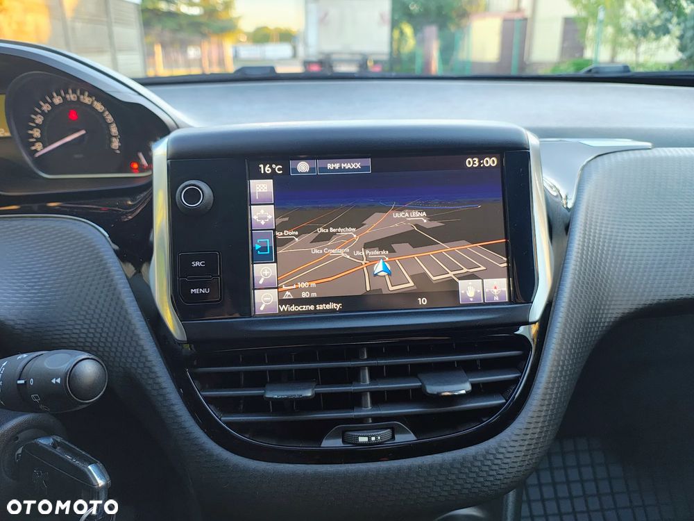 Peugeot 208 1.2 PureTech Style - 30