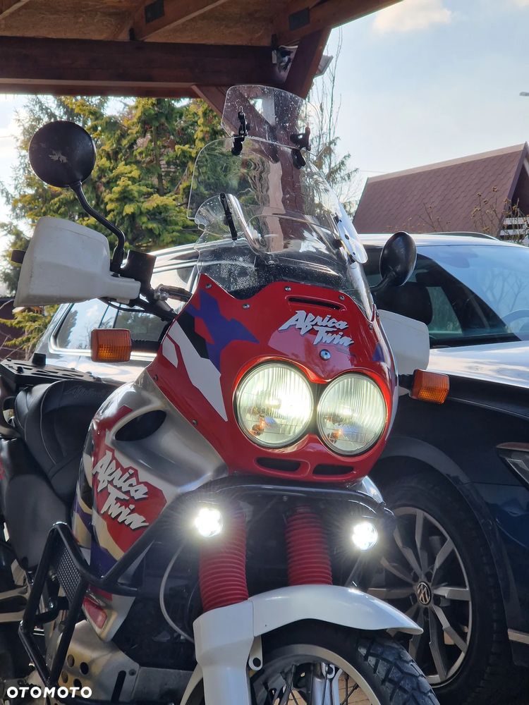 Honda XRV - 5