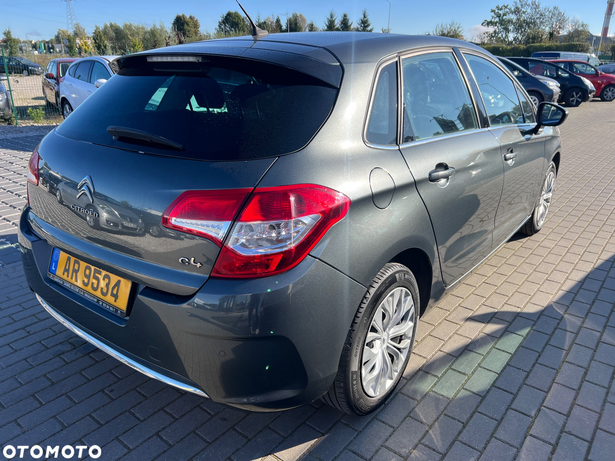 Citroën C4 HDi 90 Attraction - 4