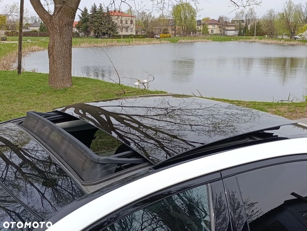 Mercedes-Benz Klasa C 300 d mHEV AMG - 13