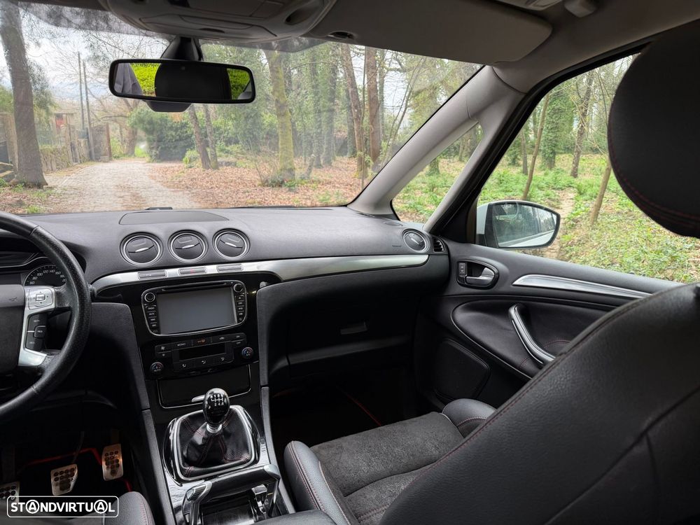 Ford S-Max 2.0 TDCi Titanium 7L - 17