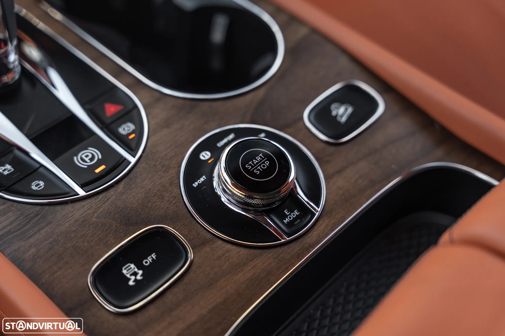 Bentley Bentayga Hybrid Azure - 27