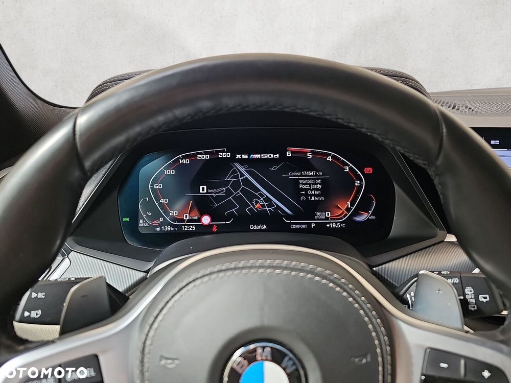 BMW X5 M M50d - 12