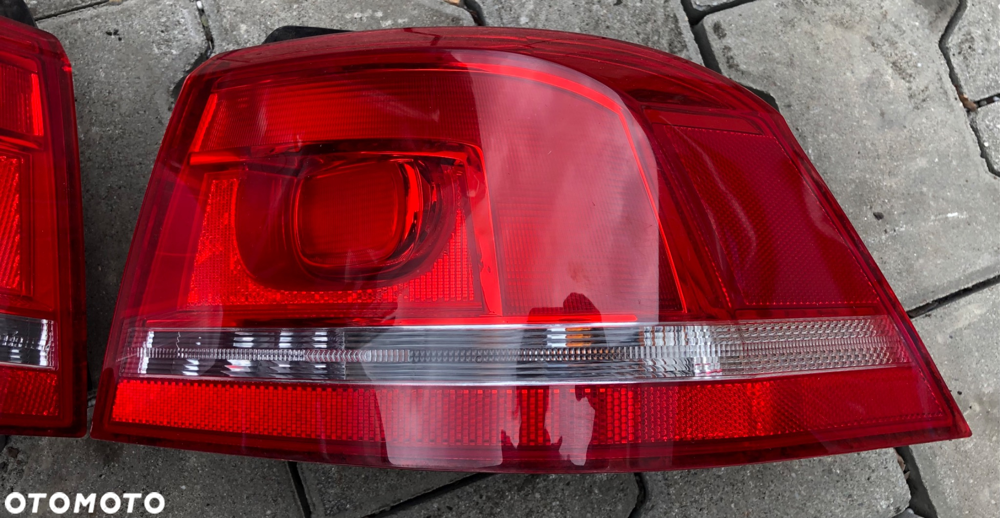 Lampa lampy tył w klapę prawa lewa VW PASSAT CC - 2
