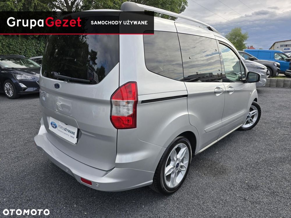 Ford Tourneo Courier - 4