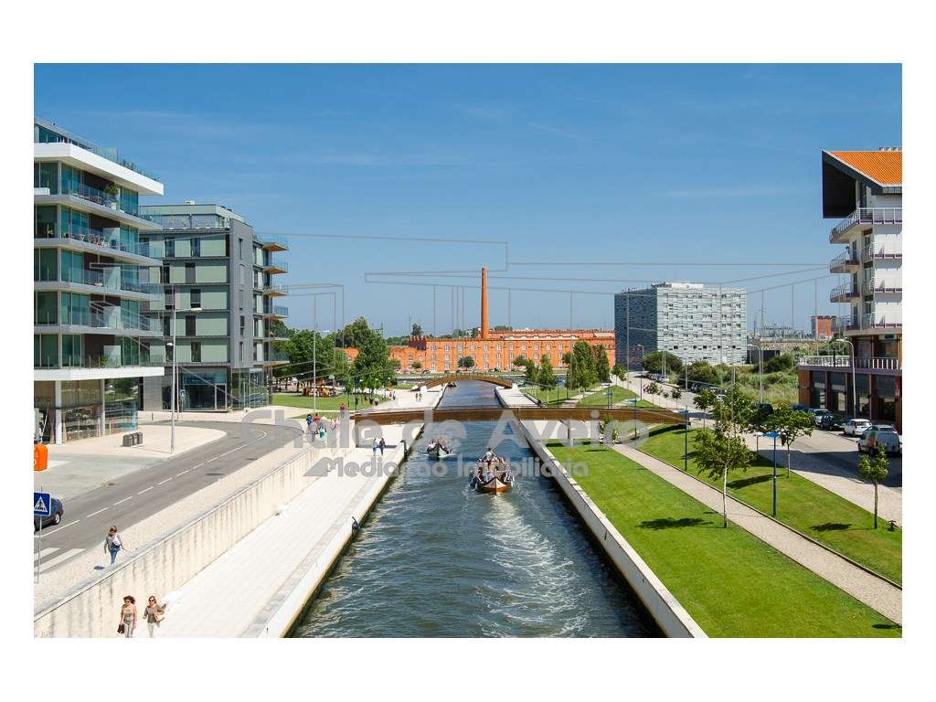 Apartamento T2 com garagem fechada (CAIS DA FONTE NOVA) - Grande imagem: 2/12