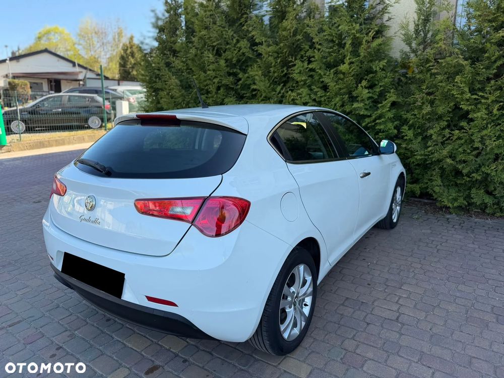 Alfa Romeo Giulietta 1.4 TB 16V Lusso - 13