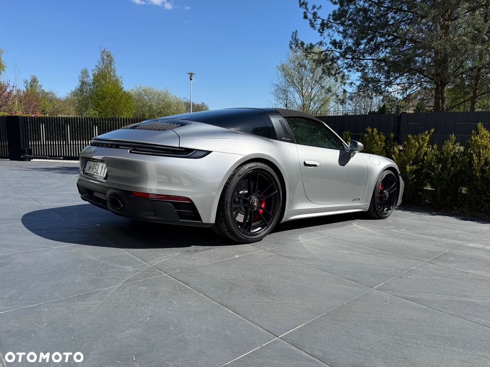 Porsche 911 Targa 4 GTS - 11