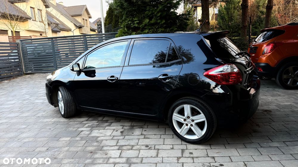 Toyota Auris 1.6 Executive - 14