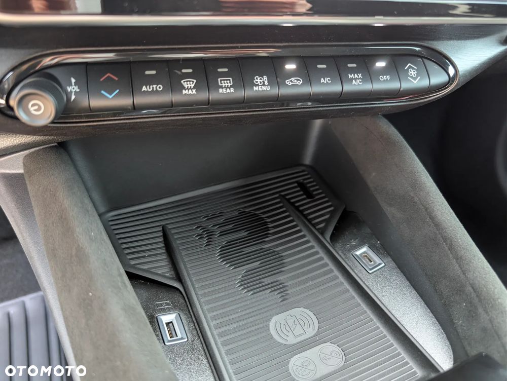 Alfa Romeo Junior 1.2 mHEV Sport Speciale eDCT - 25