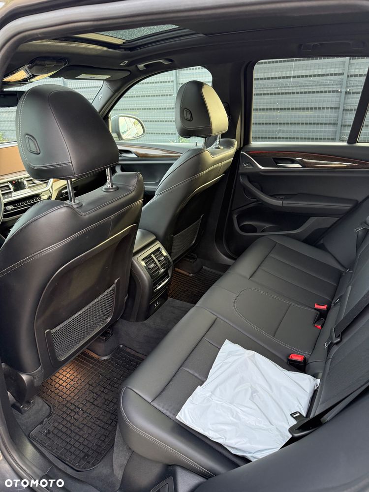 BMW X3 xDrive30i GPF Luxury Line - 8