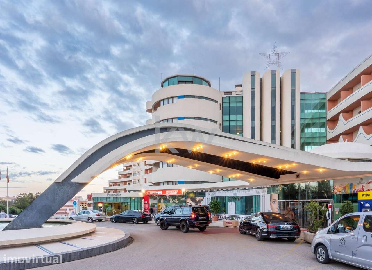 Albufeira | Apartamento T2 Vista Cidade, com Piscina, Health Club e Pa - Grande imagem: 5/26