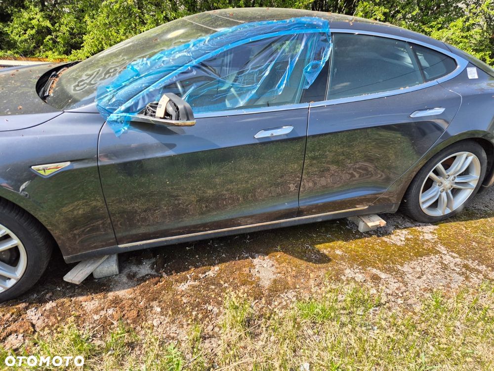 Drzwi Tesla Model S 2016r. - 1