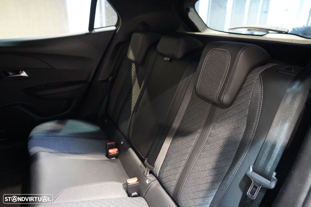 Peugeot 2008 PureTech 100 Allure - 23