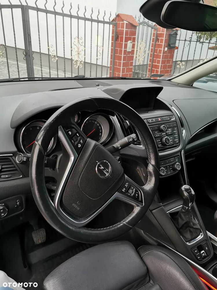 Opel Zafira 2.0 CDTI Cosmo EcoFLEX S&S - 27