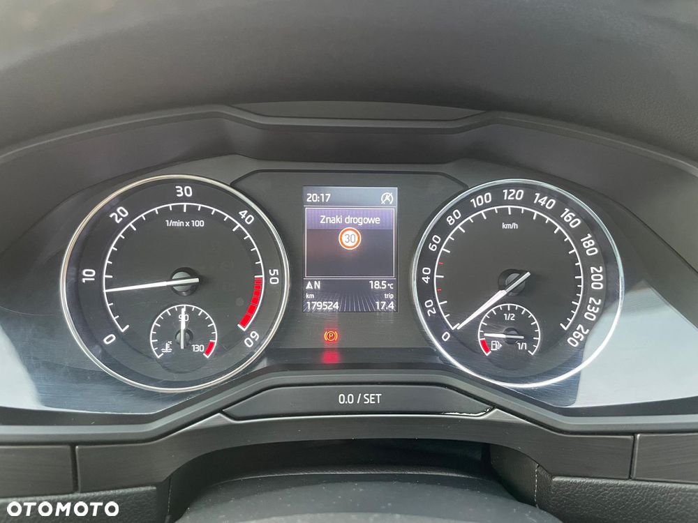 Skoda Superb 2.0 TDI Style - 10