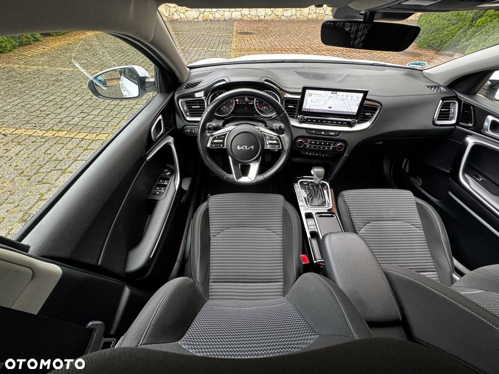 Kia Ceed 1.6 CRDi mHEV L DCT - 10