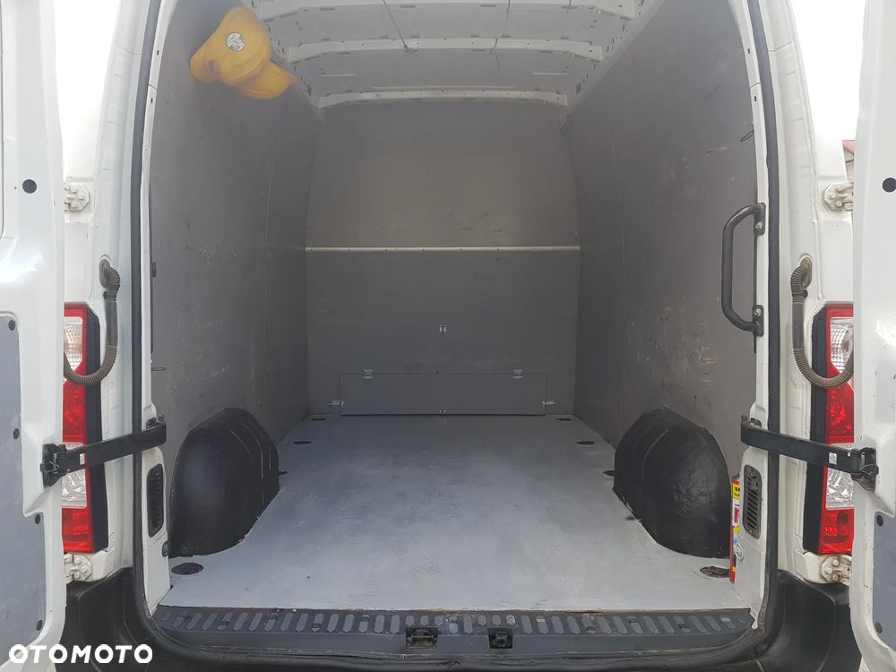 Renault Master 7-OSÓB 2.3dCi  L3H2 3.5t Pack Clim 4d F-VAT% - 13