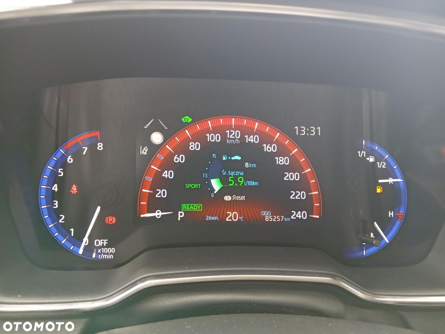 Toyota Corolla - 12