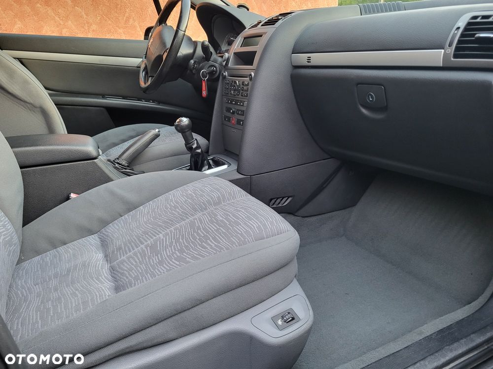 Peugeot 407 - 7