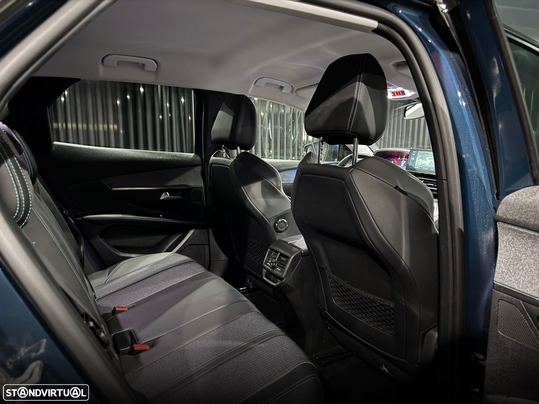 Peugeot 3008 1.2 PureTech Allure Pack EAT8 - 38