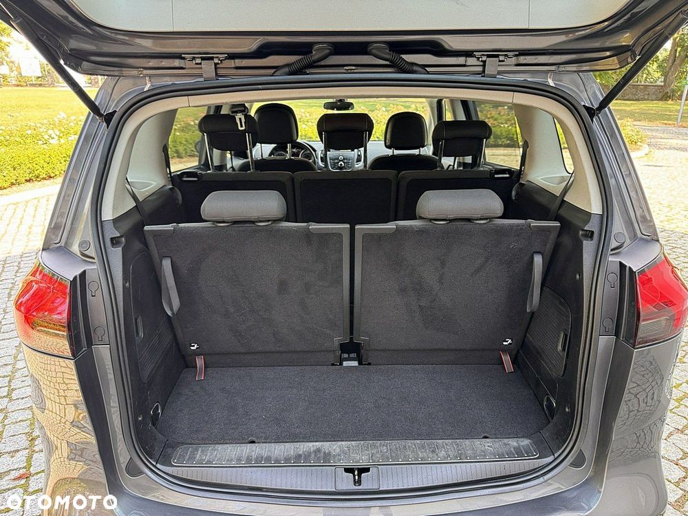 Opel Zafira - 14