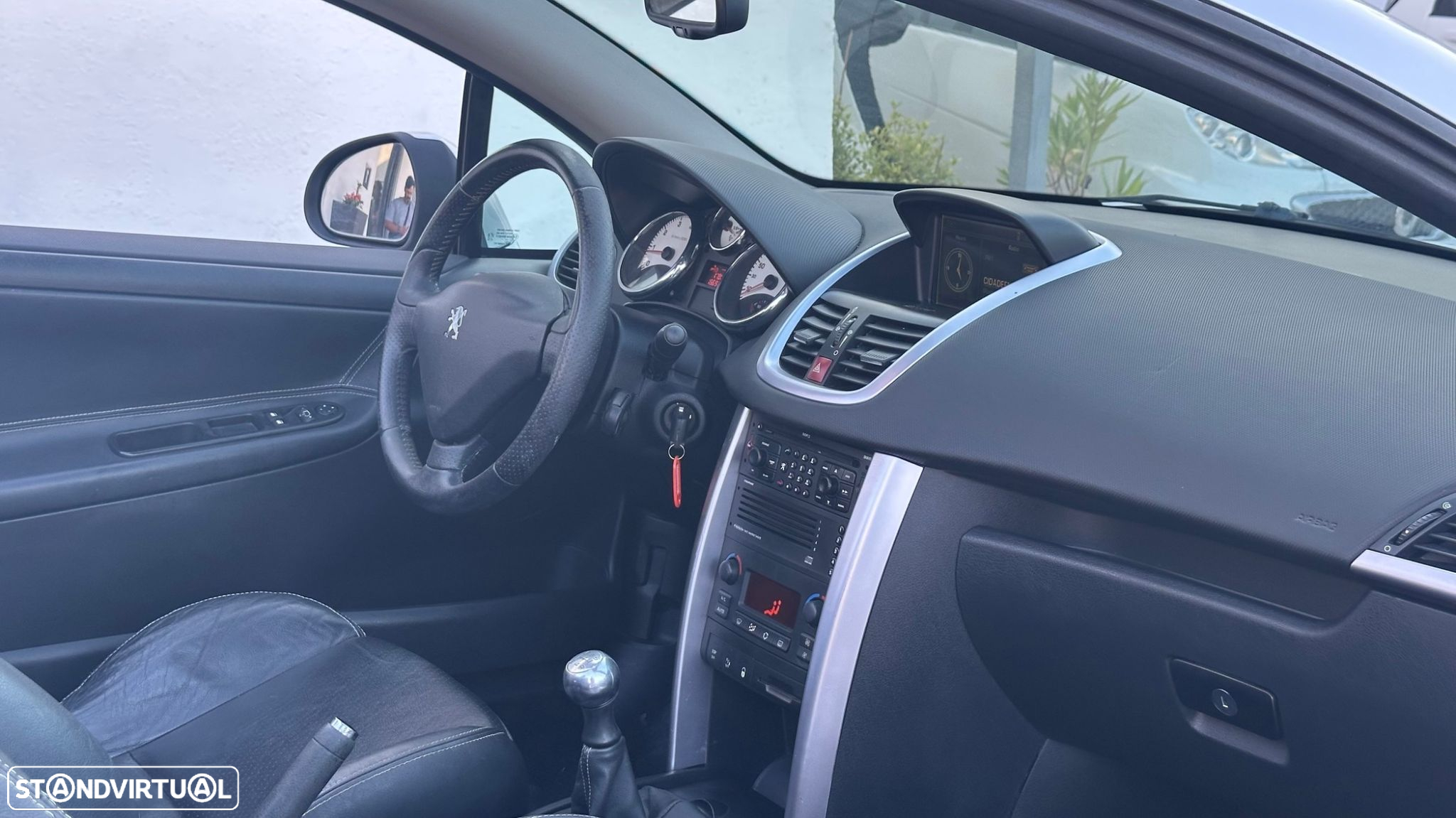 Peugeot 207 CC 1.6 THP 16V Sport - 22