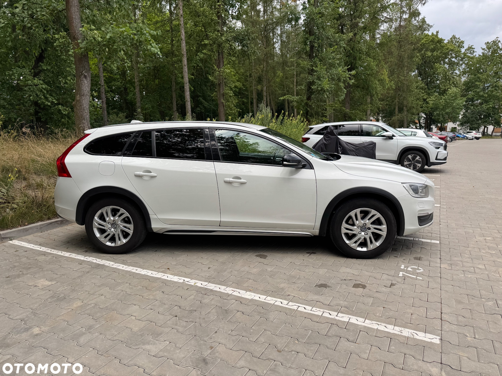 Volvo V60 Cross Country D3 Drive-E Summum - 8