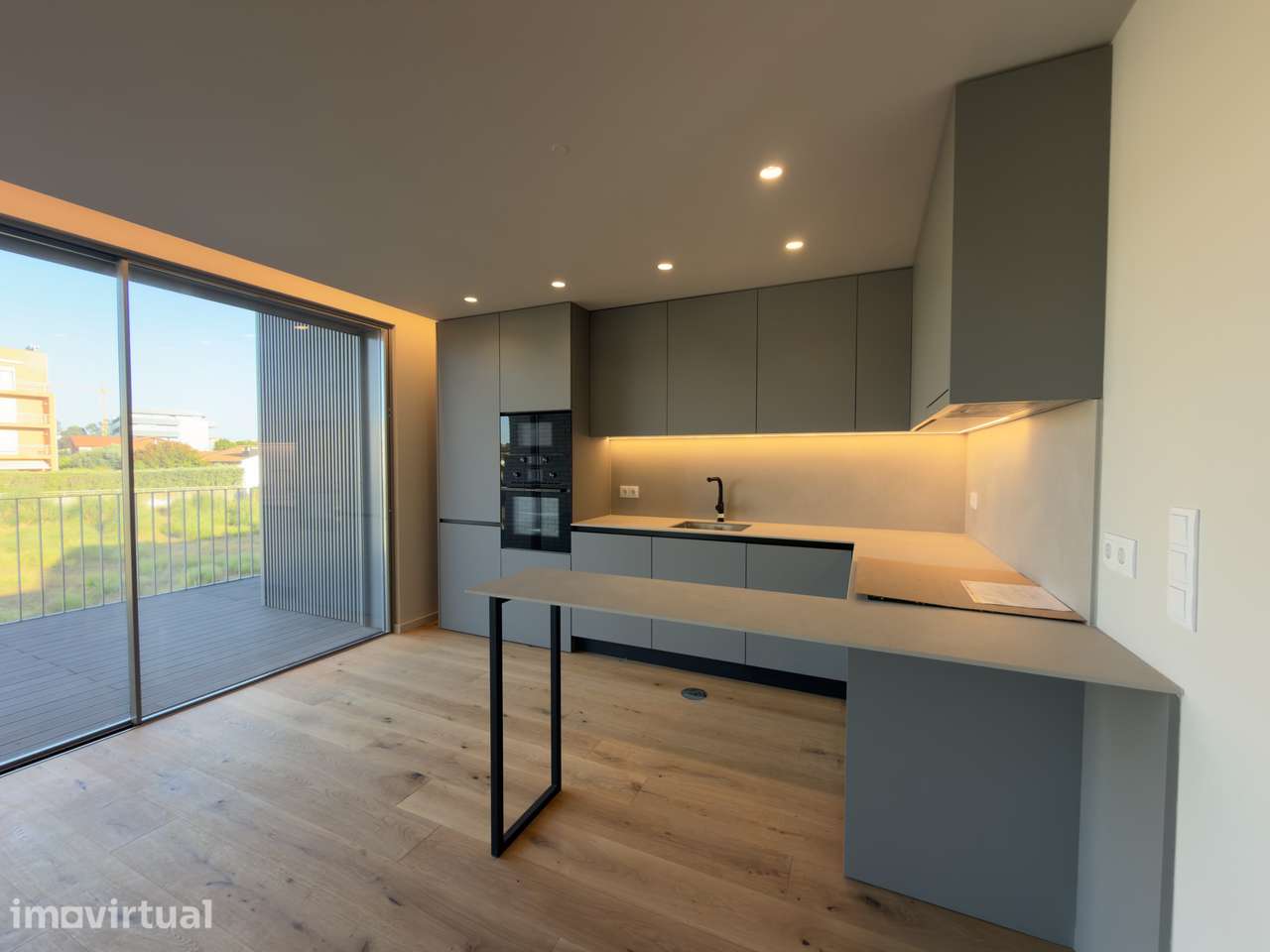 Apartamento T3 Dúplex Novo  São Félix da Marinha (junto ao Solverde ) - Grande imagem: 3/48