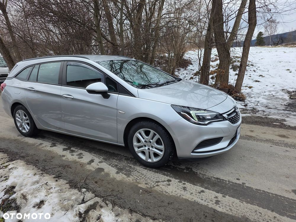 Opel Astra 1.6 CDTI Sport - 2