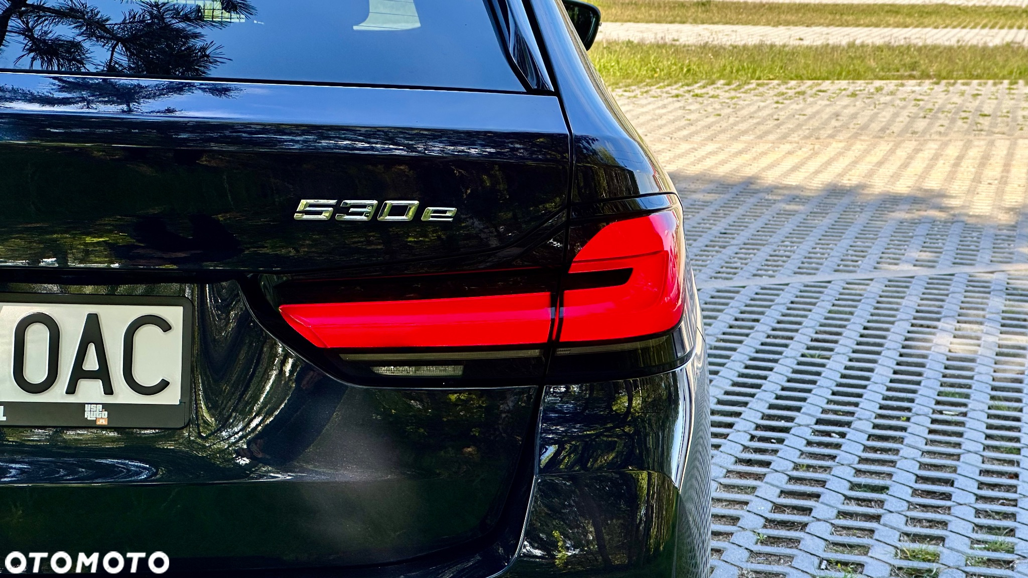 BMW Seria 5 530e Touring - 8